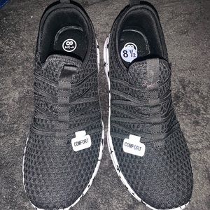 Black sketchers: white with black stars: size 8 1/2: brand new never worn